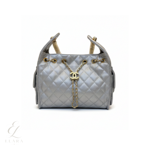 Chanel | 25 Bucket Leather Bag