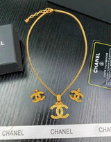 Chanel | Vintage Alhambra Diamond Set Yellow Gold Jewelry – product image 3
