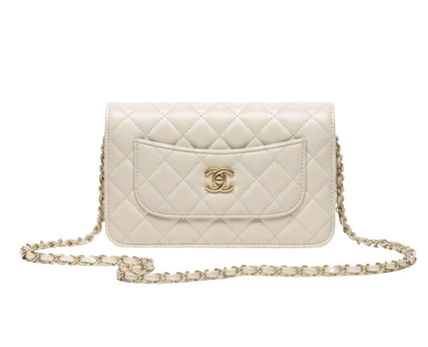 Chanel | Classic Quilted White Lambskin Leather Bag